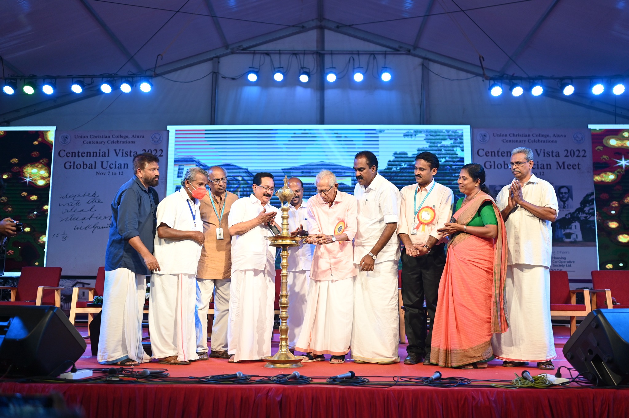 കലാസാംസ്കാരിക പരിപാടി ‘നിത്യഹരിതം 2022’ പ്രൊഫ എം.കെ സാനു ഉദ്ഘാടനം ചെയ്തു.