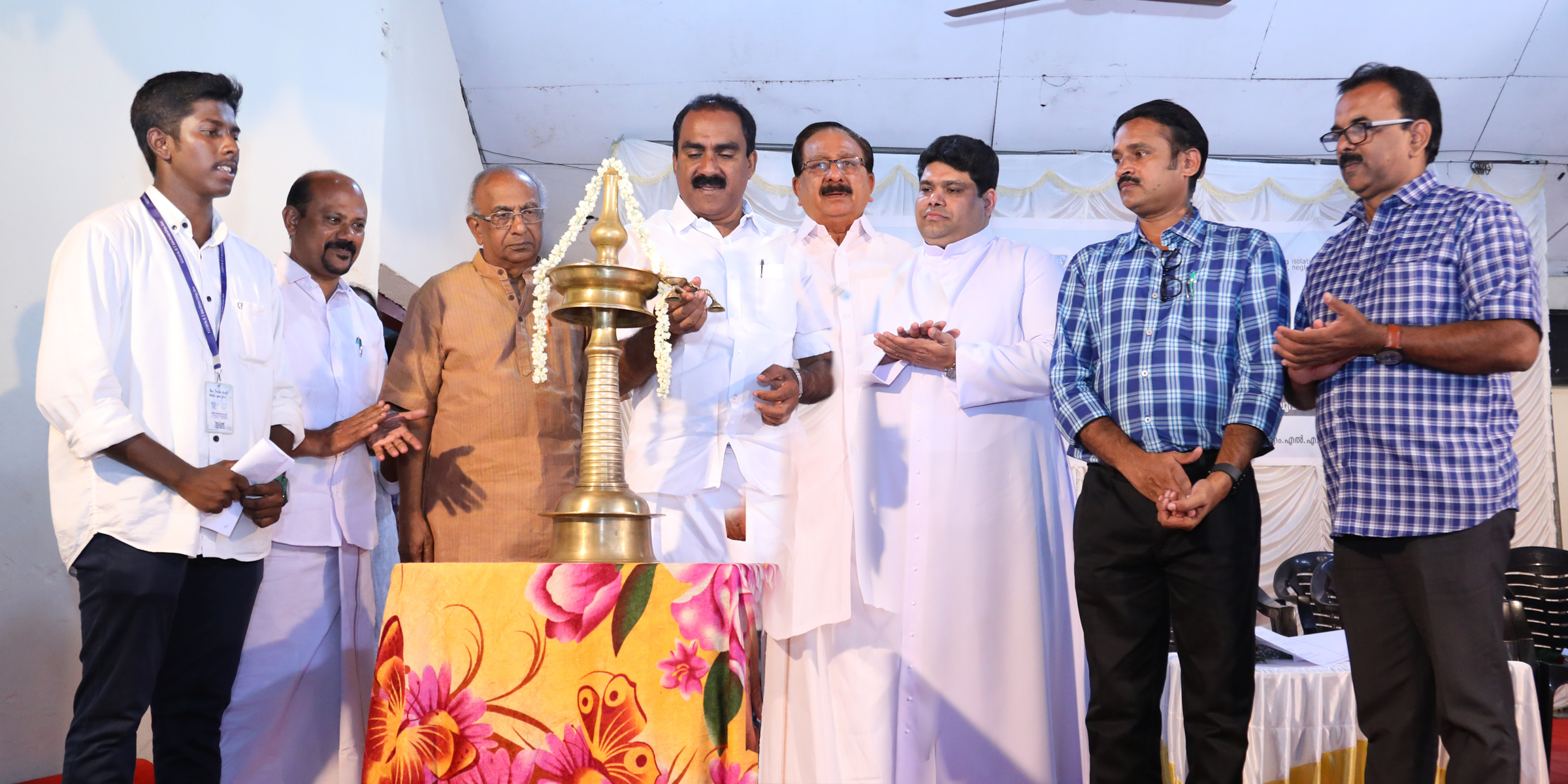 ‘യു.സി -എൽ .എഫ് നിലാവ്’ പദ്ധതി ഉദ്‌ഘാടനം ചെയ്തു
